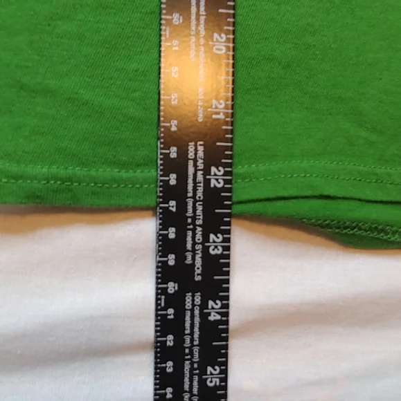 John Deer Gold Sequined Logo Tee Large - Picture 6 of 7